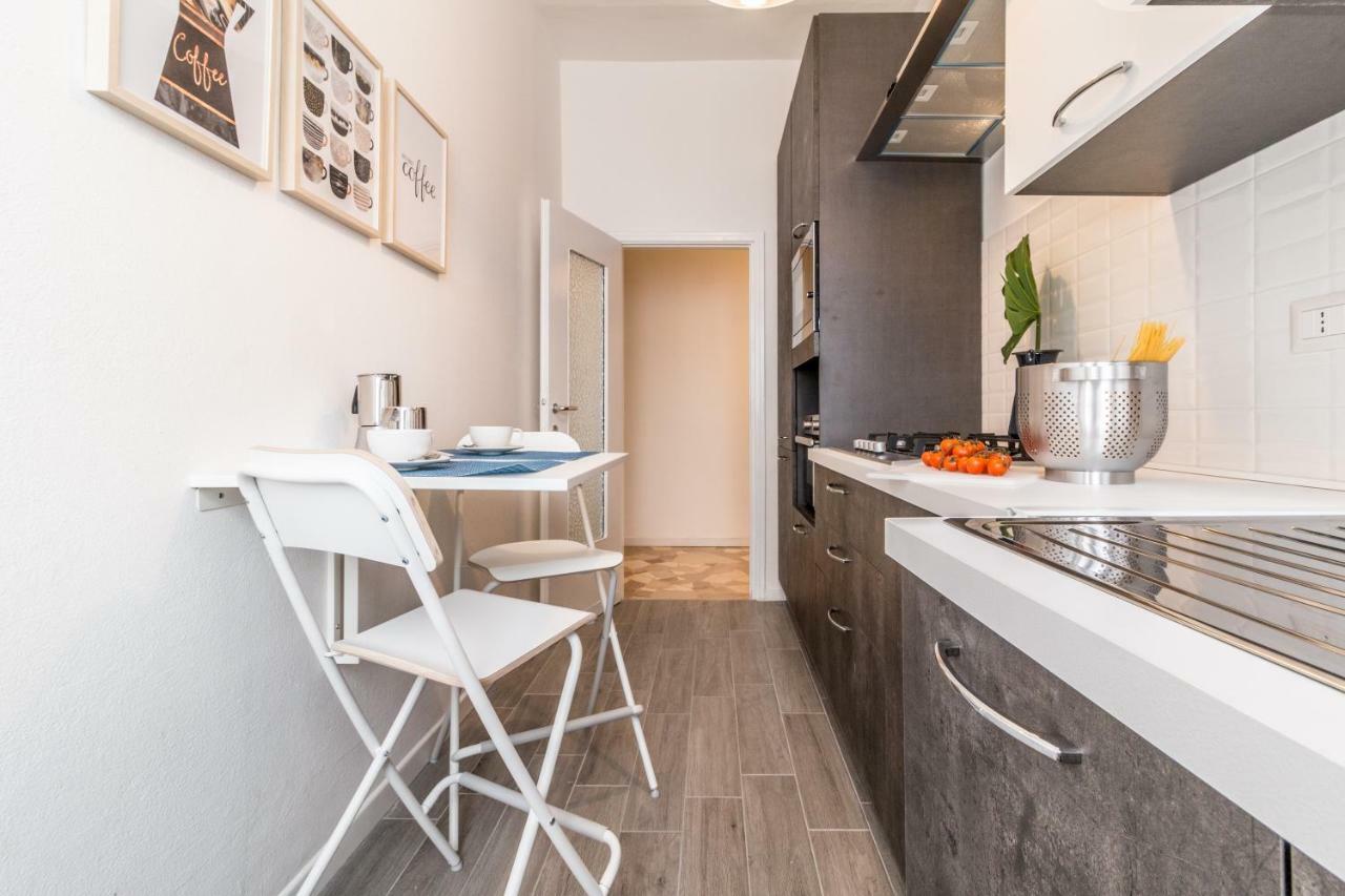 Joivy Modern 1-Bed Flat With Balcony In Portello มิลาน ภายนอก รูปภาพ